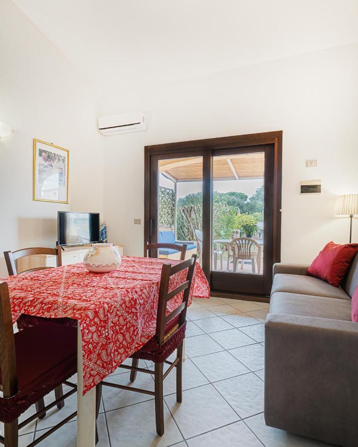 סאן תאודורו Ambra Holiday Rooms מראה חיצוני תמונה